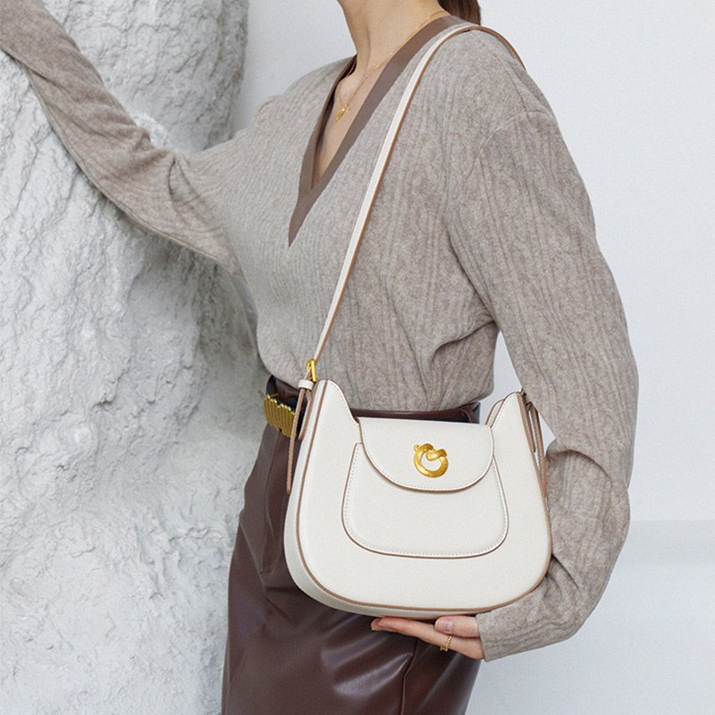 Saddle Bag Retro Shoulder Bag Metal Buckle Bag