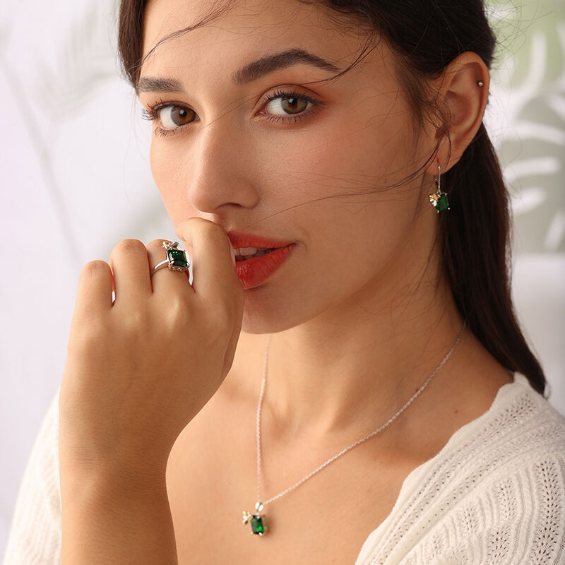 Jeulia Emerald Jewelry Set