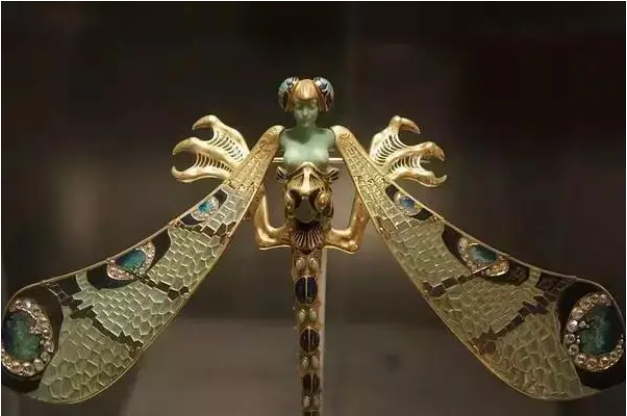 Ren é Lalique's Dragonfly Fairy
