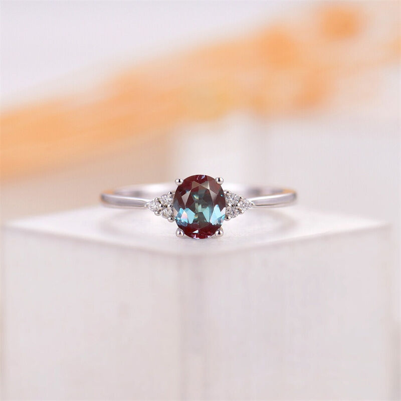 Alexandrite Engagement Rings