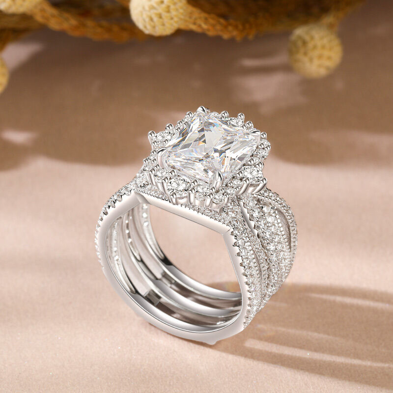 Halo Engagement Rings