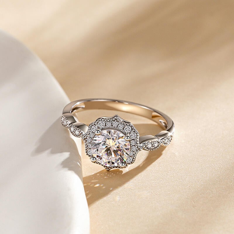 14K White Gold Vintage Round Cut Halo Ring