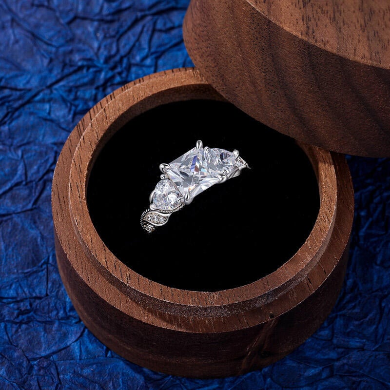 Twist Leaf Princess Cut Engagement Ring
