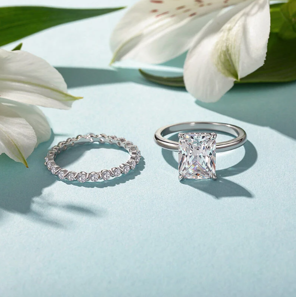 Hidden Halo Princess Cut Bridal Set