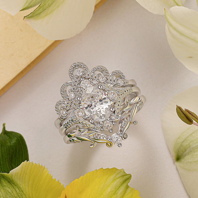 Vintage Vine Oval Cut Bridal Ring Set