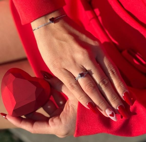 Beyond the Engagement Ring: The Rise of Custom Promise Rings in Modern Relationships