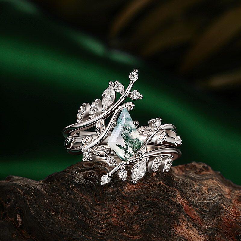 Kite Cut Moss Agate Ring